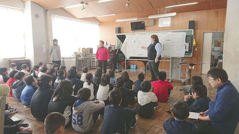 弘前市立桔梗野小学校5年生 校歌・讃歌英語